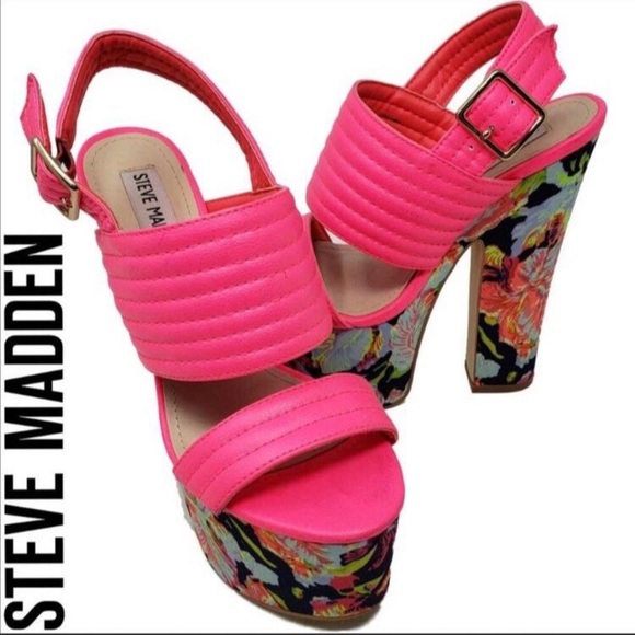 Hot pink Steve Madden heels - Picture 2 of 7